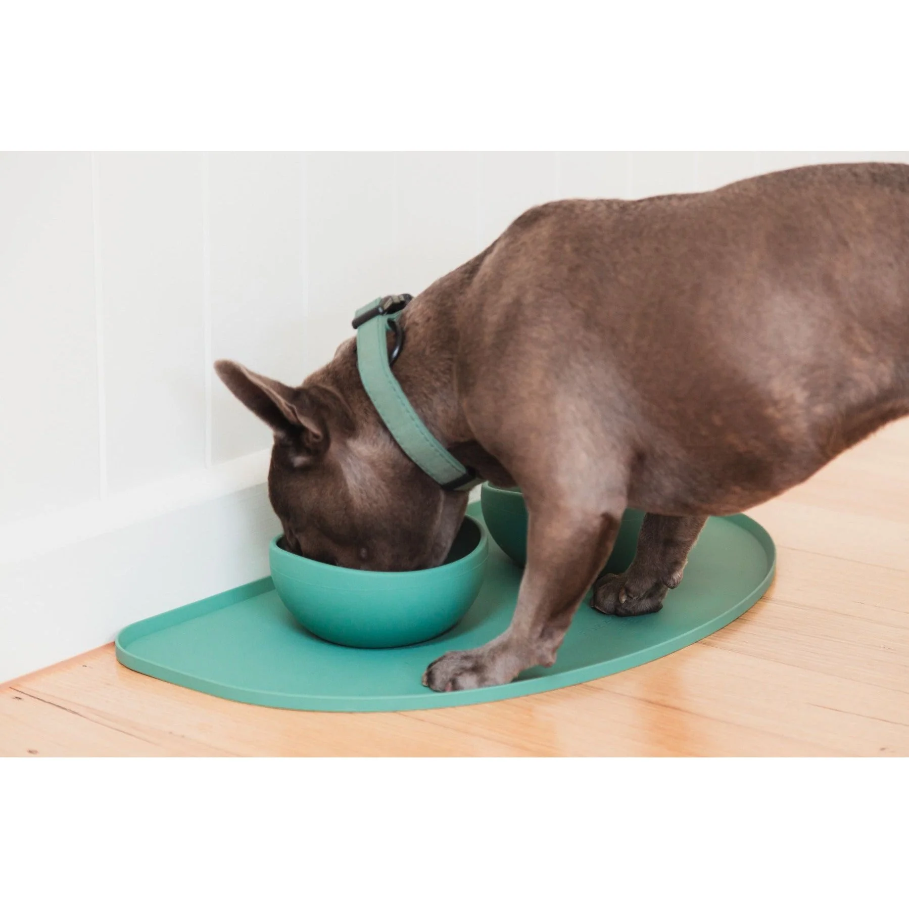 FuzzYard Life Silicone Feeding Mat Myrtle Green - Image 2