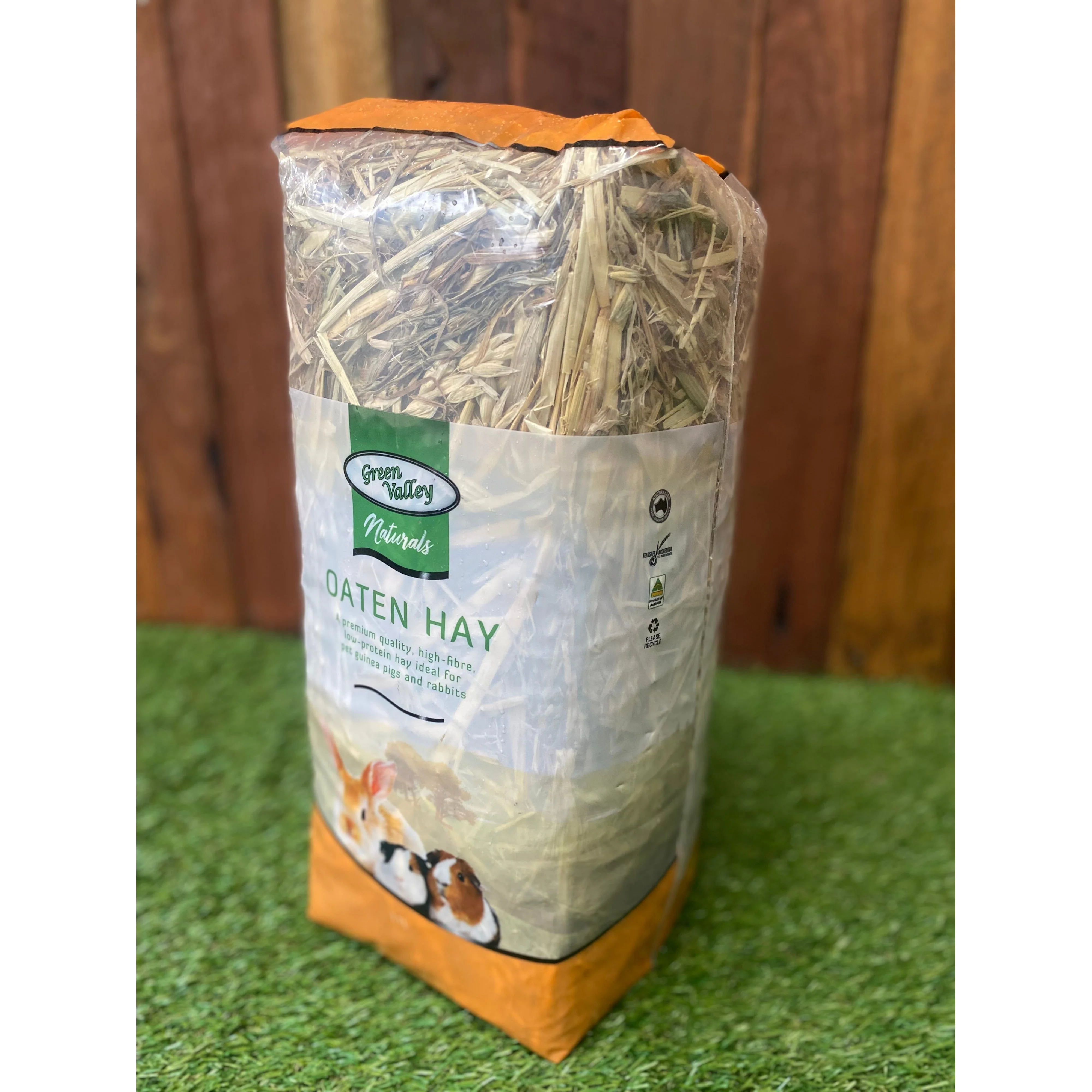 Green Valley Naturals Oaten Hay for Small Animals 11L - Image 3