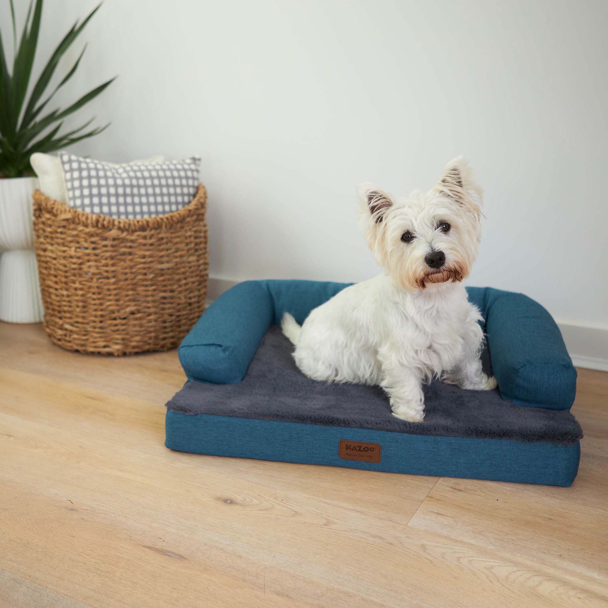 Kazoo Boudoir Large Teal Dog Bed - Image 2