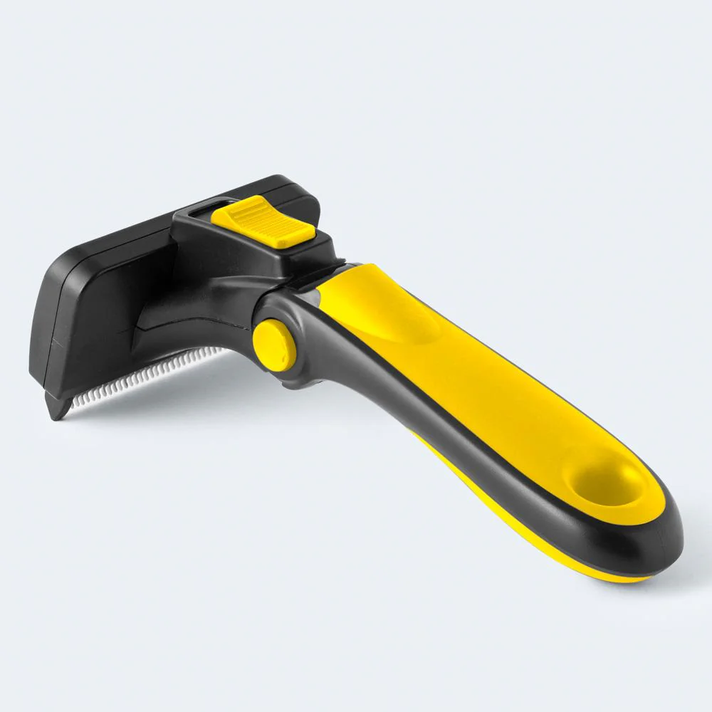 Refuresh Short and Medium Hair Dog Deshedding Tool Yellow Medium - Image 4